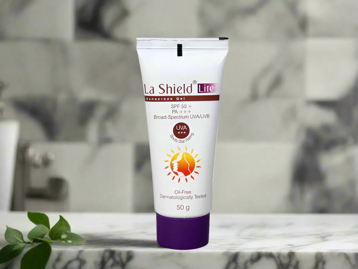 La Shield Lite Sunscreen Gel SPF 50  PA   