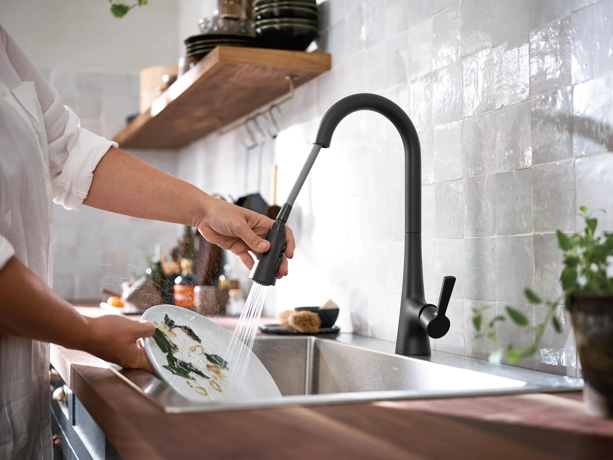 MOEN® Matte Black Kitchen Pulldown